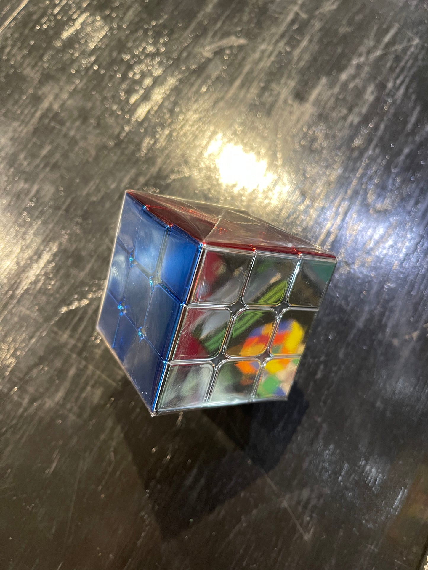 High-Gloss Metallic Racing Cube